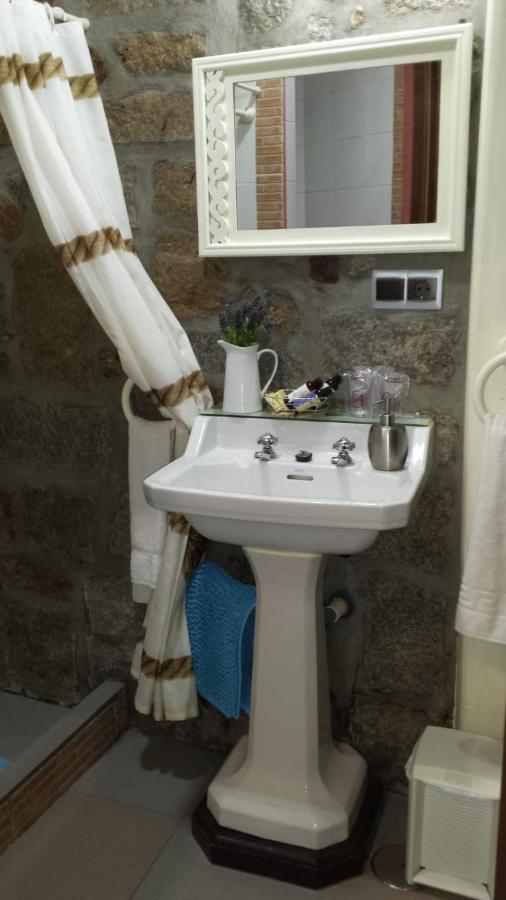 Casa Rural La Antigua Tahona กันเดลาริโอ ภายนอก รูปภาพ